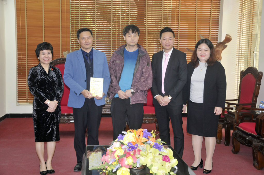 Hiệu trưởng Trường Đại học Kiến trúc Hà Nội tiếp và làm việc với đại diện Trường Đại học quốc gia Kyungpook Hàn Quốc