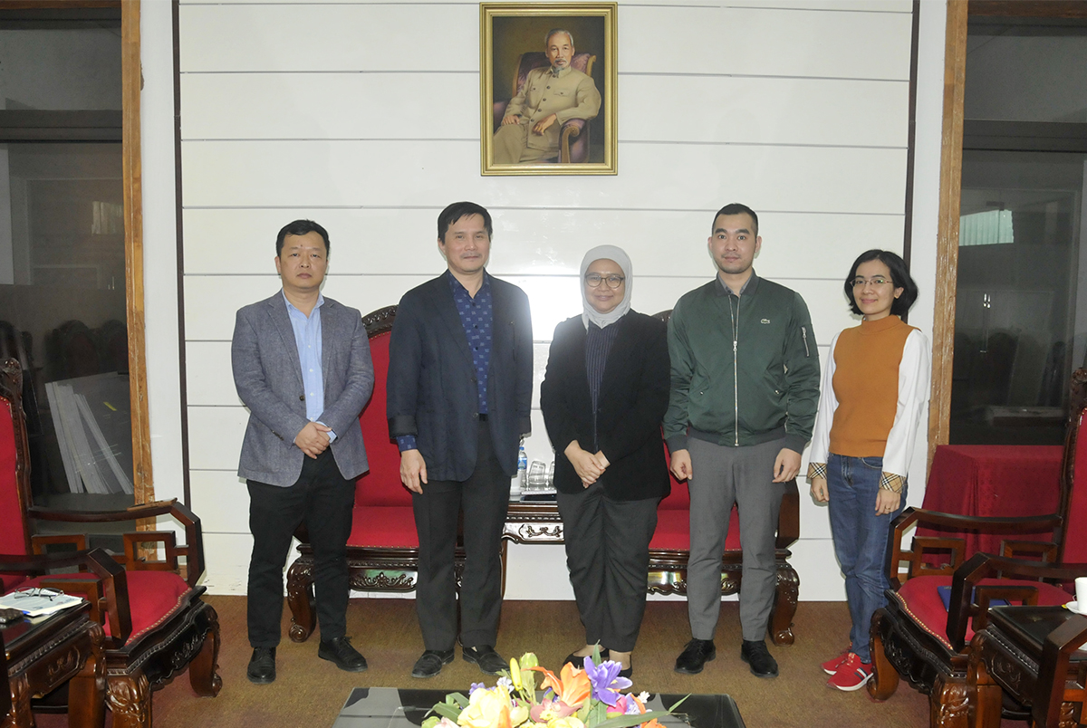Hiệu trưởng Trường Đại học Kiến trúc Hà Nội tiếp và làm việc với đại diện Đại sứ quán nước Cộng hoà Indonesia