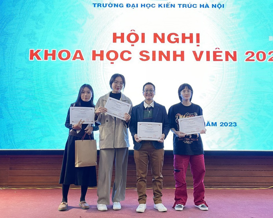 Quảng bá văn hóa Việt qua font chữ, nhóm HAUER Thiết kế Đồ họa giành giải Nhất sinh viên nghiên cứu khoa học cấp Trường