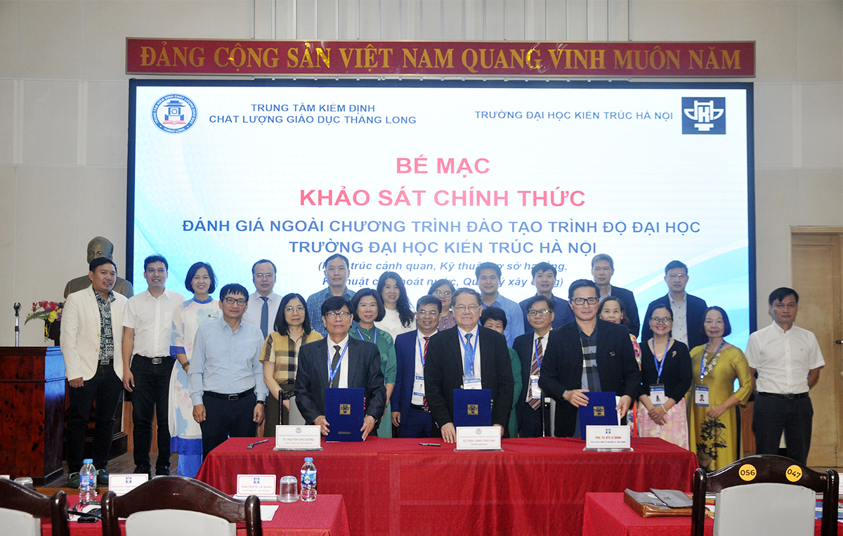 Bế mạc đợt khảo sát chính thức 04 ngành đào tạo Trường Đại học Kiến trúc Hà Nội