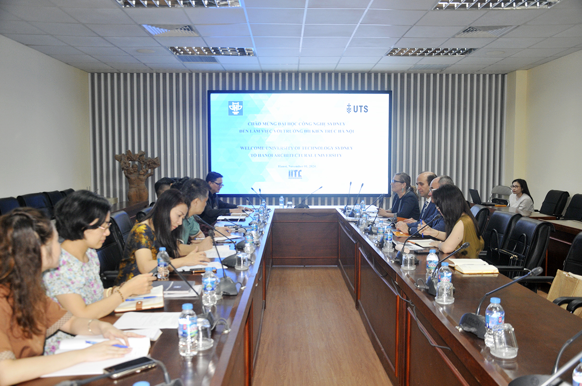 Hiệu trưởng Trường Đại học Kiến trúc Hà Nội tiếp và làm việc với Đại học Công nghệ Sydney, Úc