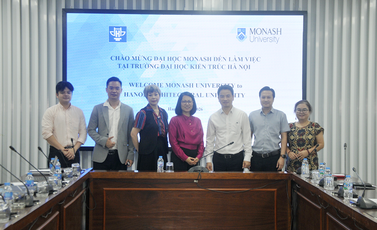 Hiệu trưởng Trường Đại học Kiến trúc Hà Nội tiếp và làm việc với đoàn đại diện Đại học Monash (Úc): Thúc đẩy hợp tác đào tạo, nghiên cứu khoa học và các chương trình học bổng dành cho học viên và sinh viên