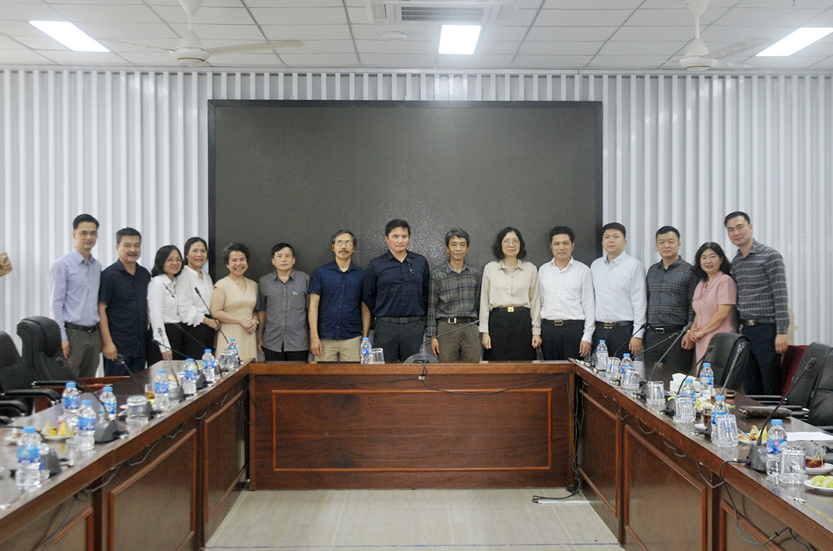 Trường Đại học Kiến trúc Hà Nội gặp mặt viên chức, giảng viên, người lao động nghỉ chế độ theo Nghị định số 154/2025/NĐ-CP