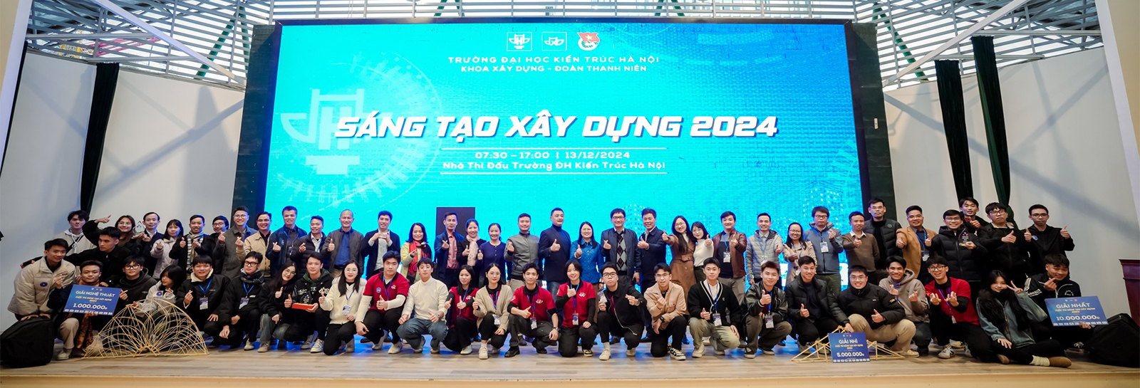Sang tao Xay dung